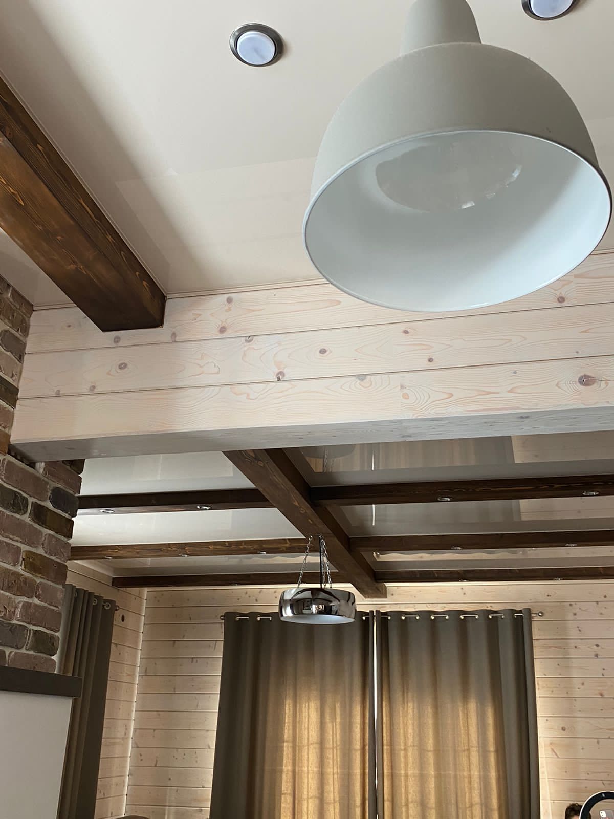 W.House белый и орех